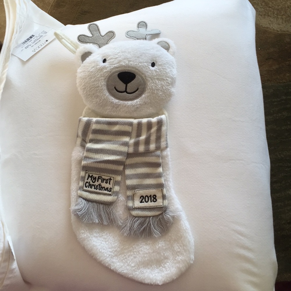 Holiday lane bear cub
